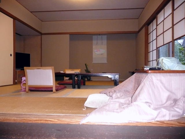 文殊荘の室内